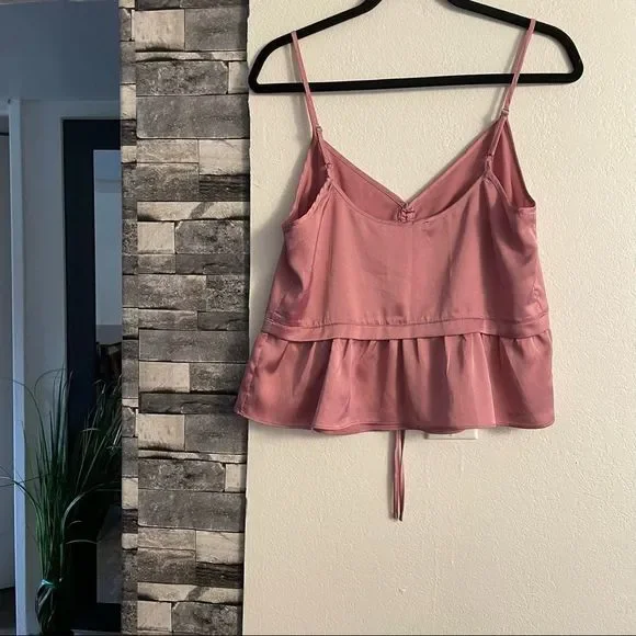Sold on C🎉Abercrombie & fitch satin rose pink top - Picture 4 of 11